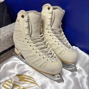 Edea Piano Skates 235b